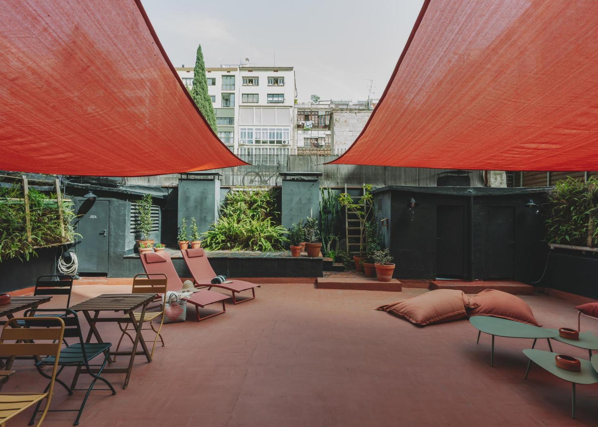 Piulet Hostel บาร์เซโลนา ภายนอก รูปภาพ