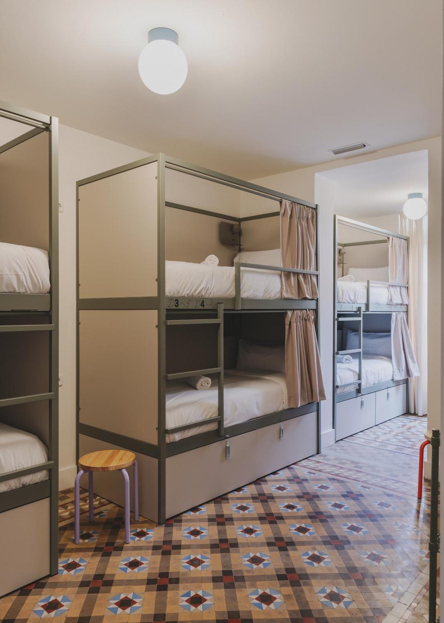 Piulet Hostel บาร์เซโลนา ภายนอก รูปภาพ