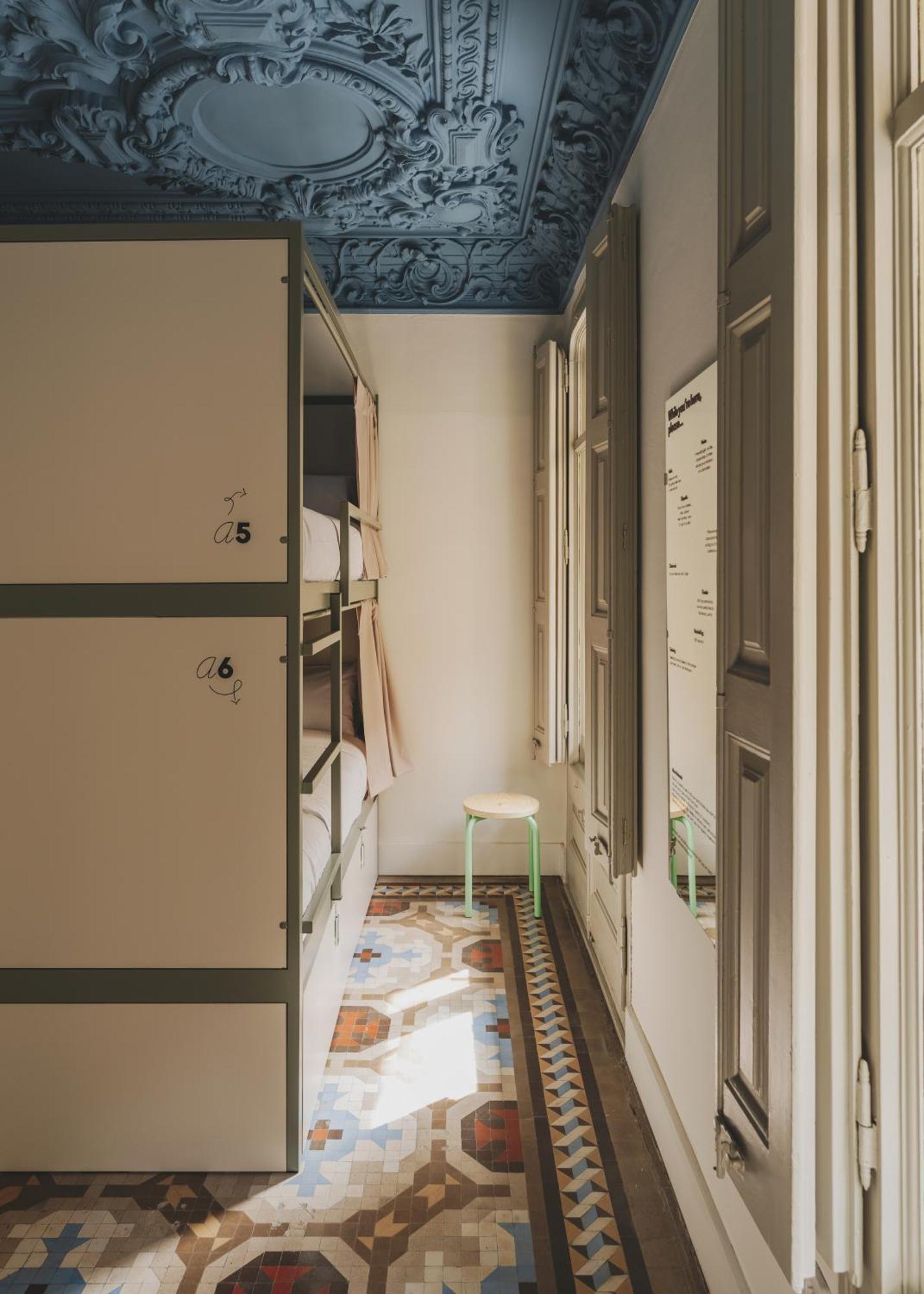 Piulet Hostel บาร์เซโลนา ภายนอก รูปภาพ